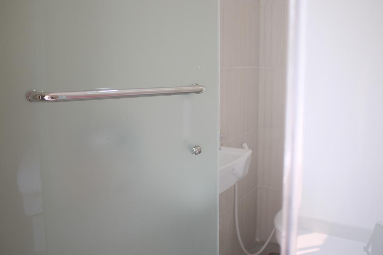Reddoorz Plus Near Mall Ciputra ג'קרטה מראה חיצוני תמונה